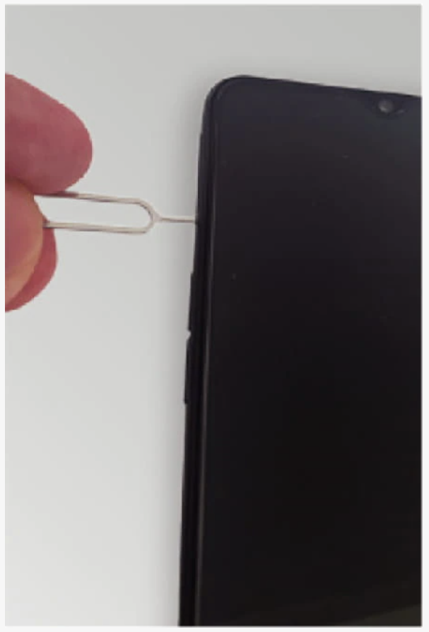 楽天モバイルのSIMカードセットの手順2
