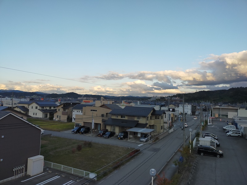 山沿いの田舎の様子